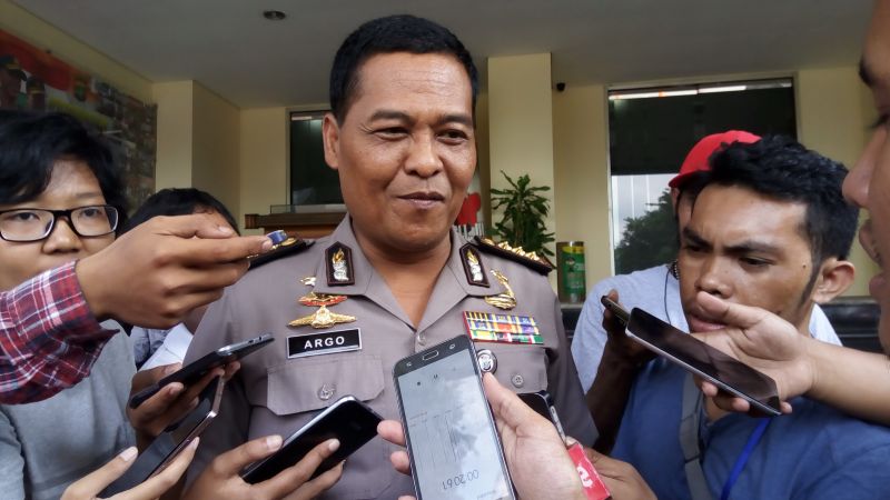 Polisi Akan Selidiki Video Viral Seorang Anak Perempuan Tonton Film Porno