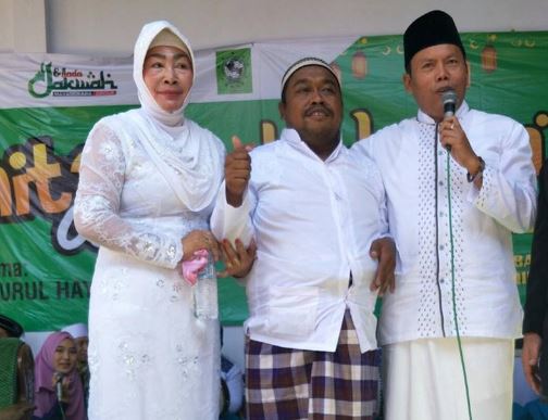 Pria Ini Mendadak Viral karena Dikhitan pada Usia 37 Tahun