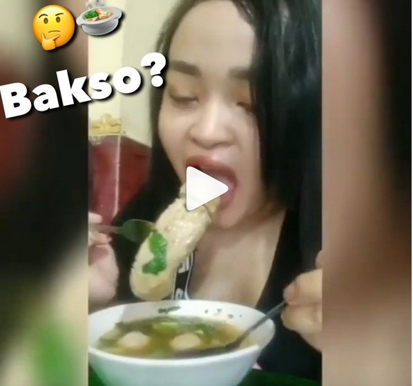 Wanita Santap Bakso Berbentuk Mr P Jadi Viral, Netizen: Bikin Ngilu !