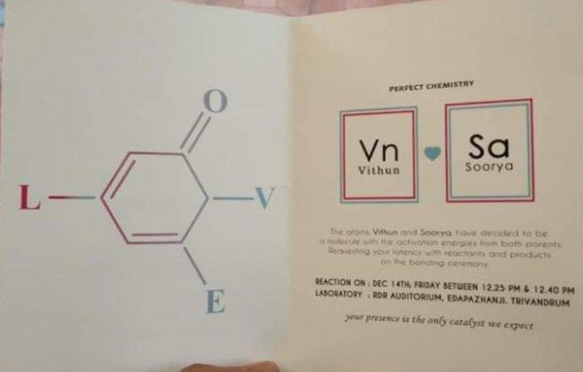 Lain dari Biasanya, Undangan Pernikahan Pasangan ini Gunakan Simbol Reaksi Kimia