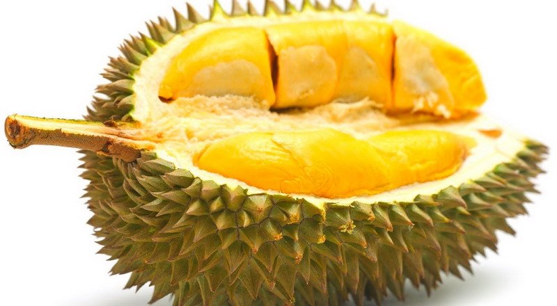 Viral Video Tutorial Buka Durian Tanpa Pisau, Netizen: Keras Bah!