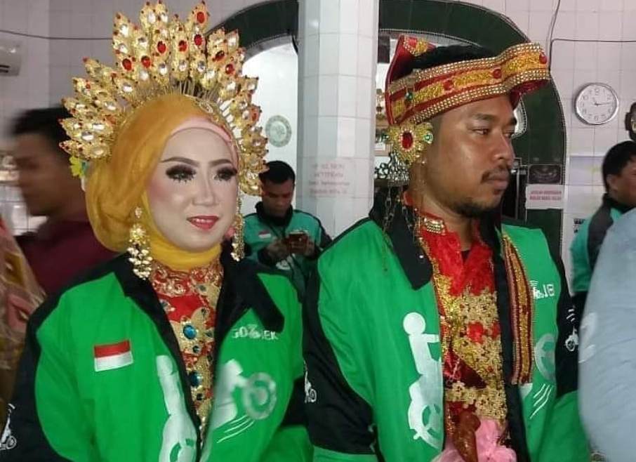 Sama-Sama Satu Kerjaan, Driver Ojek Online Ini Berlabuh di Pelaminan, Pilih Nikah di Masjid & Tak Hamburkan Uang