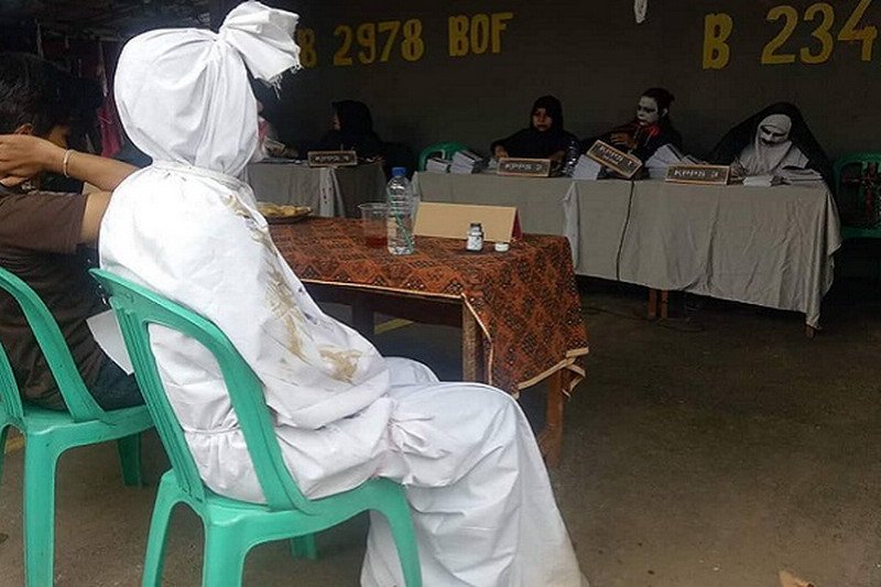 Malam Jumat, Foto Pocong Jaga TPS Makin Viral