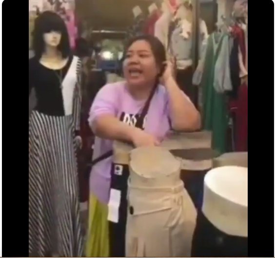 Viral Video Ibu-Ibu Pedagang Jual Masa Depan, Tertarik Membeli?