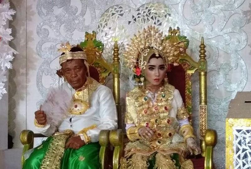 Kenalan dari Sosmed, Pernikahan Duda 41 Tahun dengan Gadis SMP Viral