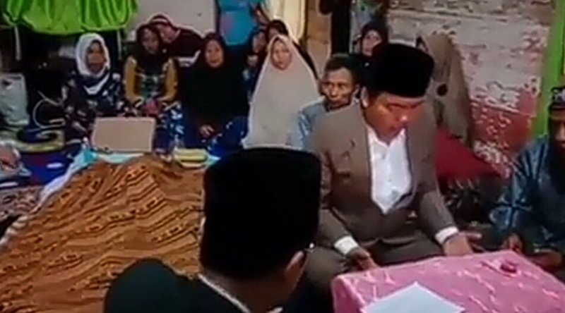 Viral Pengantin Nikah di Samping Jenazah Ibu