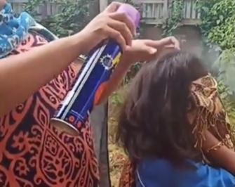 Viral Wanita Ini Basmi Kutu Rambut Pakai Obat Nyamuk Semprot