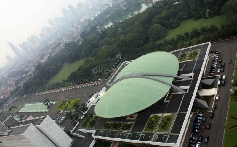 Viral Gedung DPR Dijual Rp10.000, Berminat?