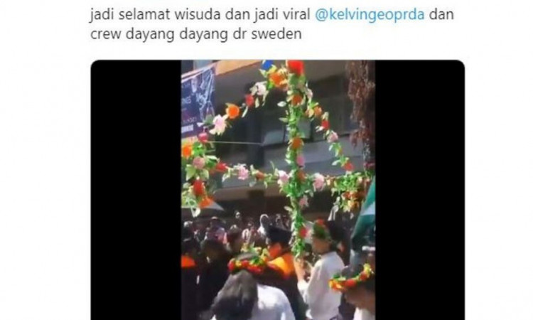 Viral Video Wisuda Itenas, Mulai Tema Sunatan hingga Midsommar