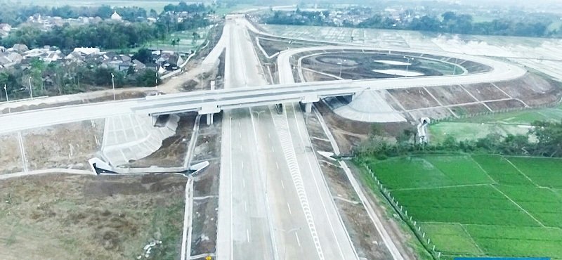 Viral, Water Barrier di Tol Malang-Pandaan Bergeser Sendiri Saat Malam