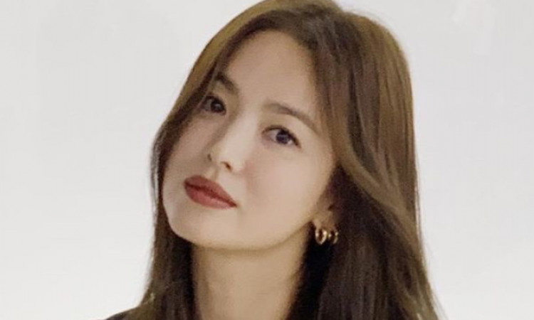 Tampil Cantik di Pagelaran Milan Fashion Week, Song Hye Kyo Malah Kena Nyinyir Netizen Korea