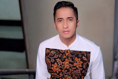 Irfan Hakim Minta Difoto Senyum Saat Meninggal, Netizen: Alay, Harusnya Banyakin Ibadah!