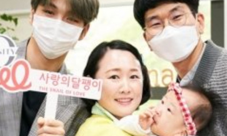 Bikin Netizen Terharu, Kang Daniel Bertemu dengan Bayi Pertama Penerima Implan Koklea dari Donasinya