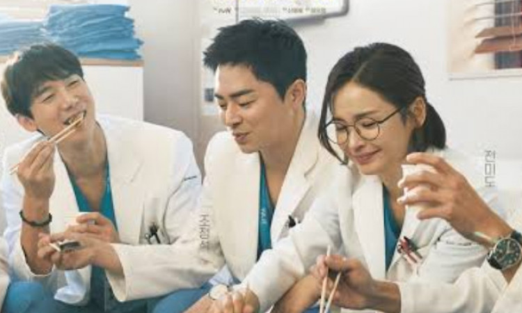 Jo Jung Suk Nyatakan Cinta Pada Jeon Mi Do di 'Hospital Playlist', Gaya Kalem Tapi Keren Bikin Netizen Baper!