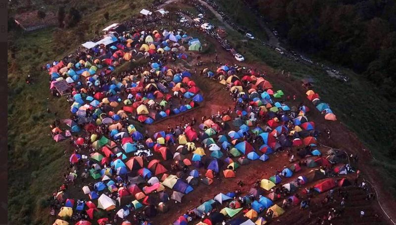 Cek Fakta, Viral Bukit Alas Bandawasa Bogor Wisatawan saat Pandemi Corona