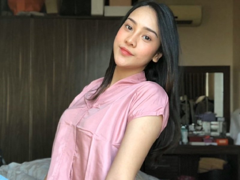 Potret Anya Geraldine Kenakan Baju Tidur yang Jadi Perbincangan Netizen