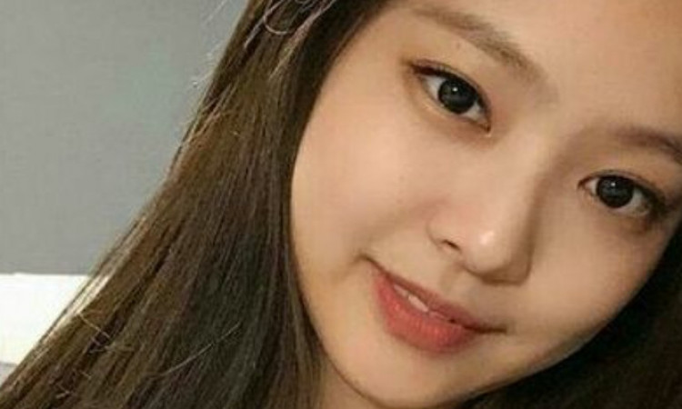 Lebih Mempesona dari Model Aslinya, Netizen Soroti Deretan Busana Mewah Jennie BLACKPINK!