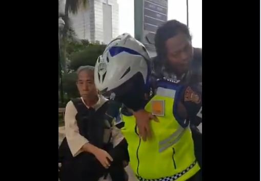 HUT Bhayangkara, Ini 5 Aksi Heroik Polisi yang Viral di Media Sosial