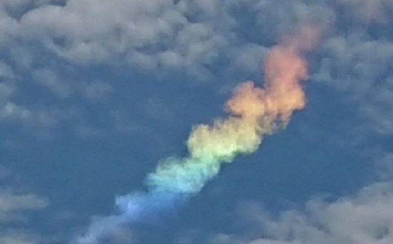 Viral Penampakan Awan Pelangi di Langit Jepang, Begini Bentuknya