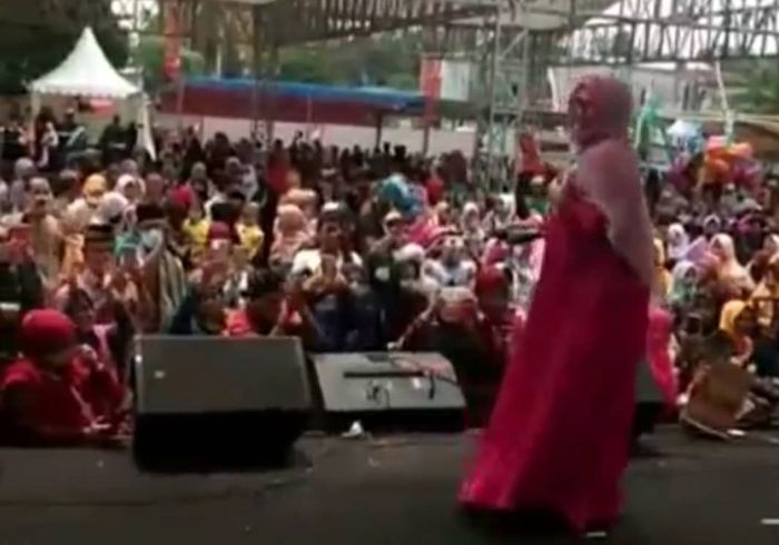 Berkerumun saat Pandemi Covid-19, Acara Dangdutan di Depok Viral