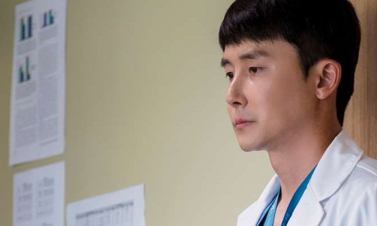 Aktor Korea Ini Konfirmasi Absen dari Drama "Hospital Playlist Season 2", Netizen Syok