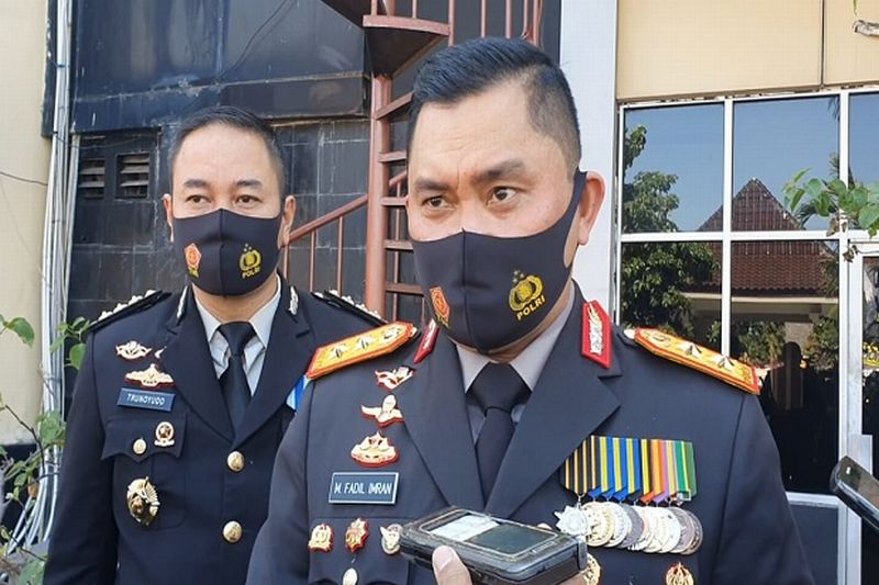 Viral Polisi Joget Berkerumun, Kapolda Jatim Imbau Syukuran Digelar Sesederhana Mungkin