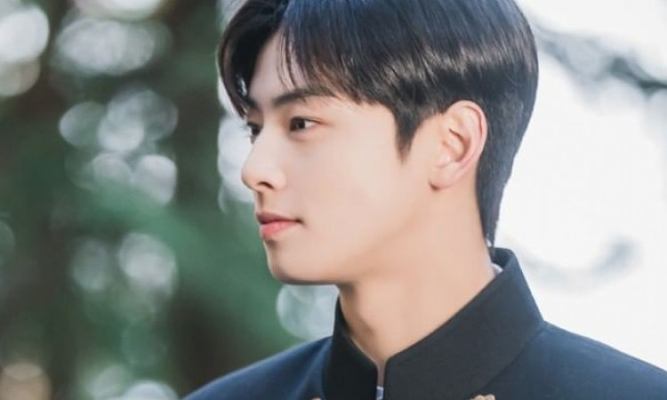 Gaya Busana Cha Eunwoo di Drakor 'True Beauty' Dikritik, Netizen Salahkan Stylist!