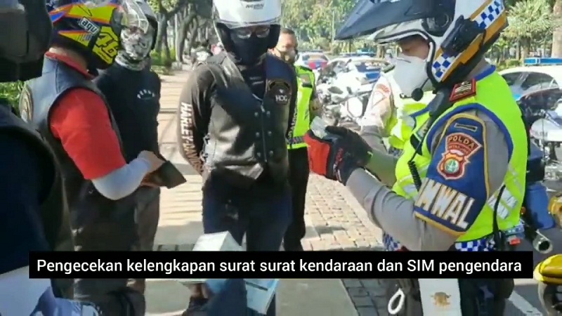 Aksi Patwal Polda Metro Jaya Tertibkan Rotator Moge Harley Viral di Medsos