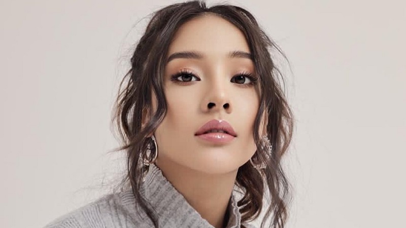 Anya Geraldine Pamer Perut Rata, Kantong Celana Bolong Bikin Salfok Netizen