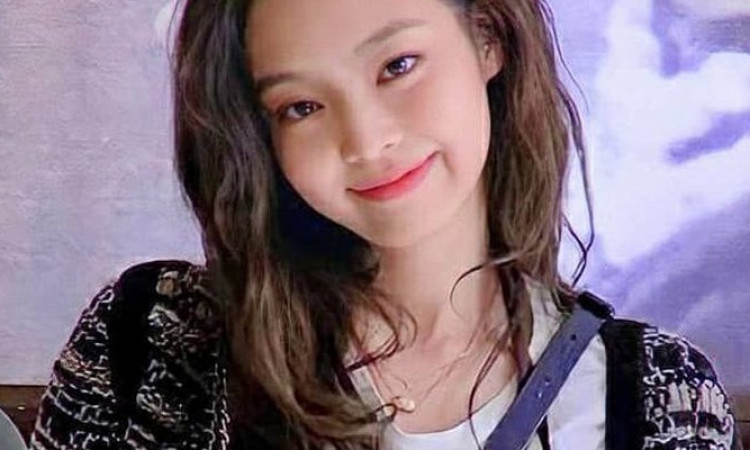 Miliki Porsche Mahal, Netizen Iri Dengan Kehidupan Jennie BLACKPINK