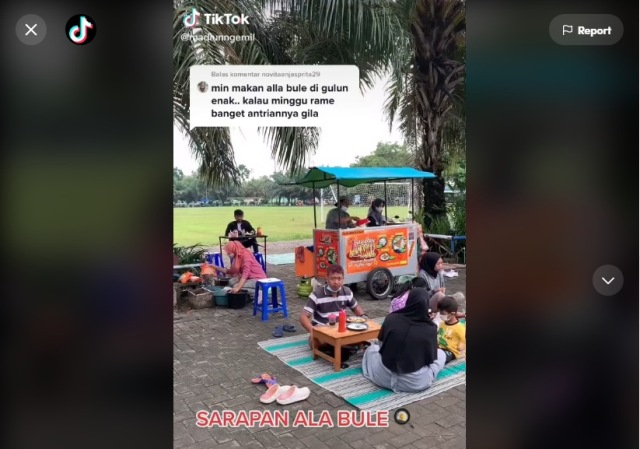 Viral Menu Sarapan ala Bule di Gerobak Kaki Lima, Warga Berebut Antre