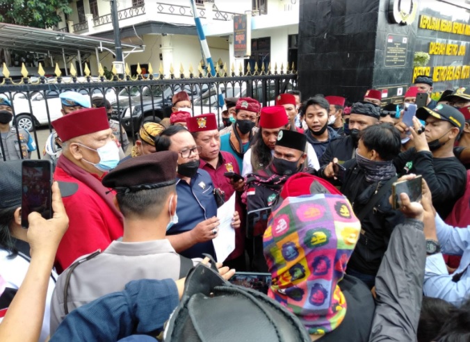 Viral Video Penghinaan, Jawara Bekasi Damin Sada: Melukai Masyarakat Betawi!