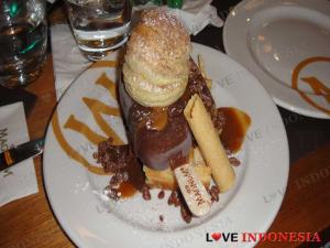 M Cafe (Magnum Cafe)